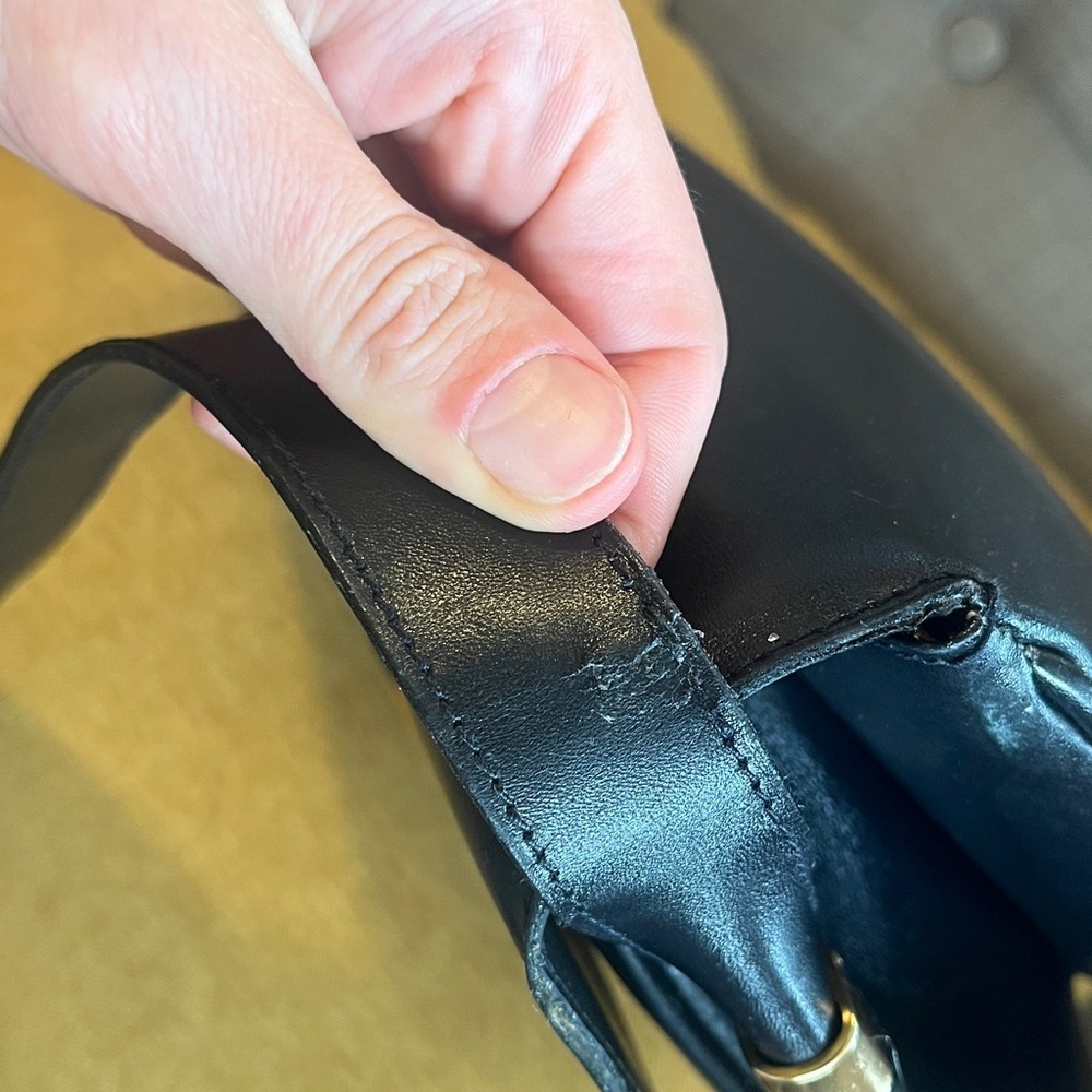 Vintage Celine Triomphe Flap Box Bag in Midnight gold hardware - Picture 8 of 16